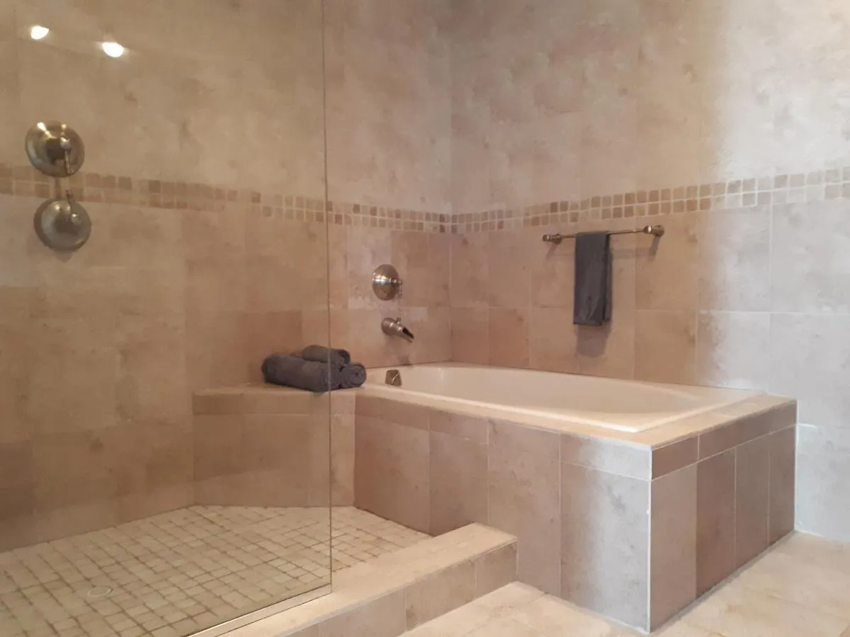 拿骚 Secluded And Modern Beachfront House酒店