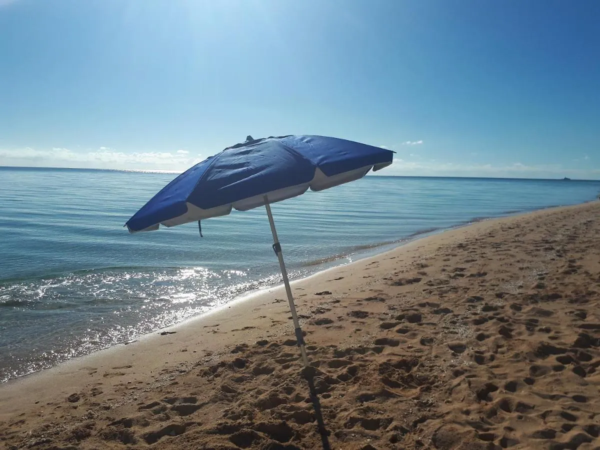 Secluded And Modern Beachfront House 호텔 나사우 0*,  바하마
